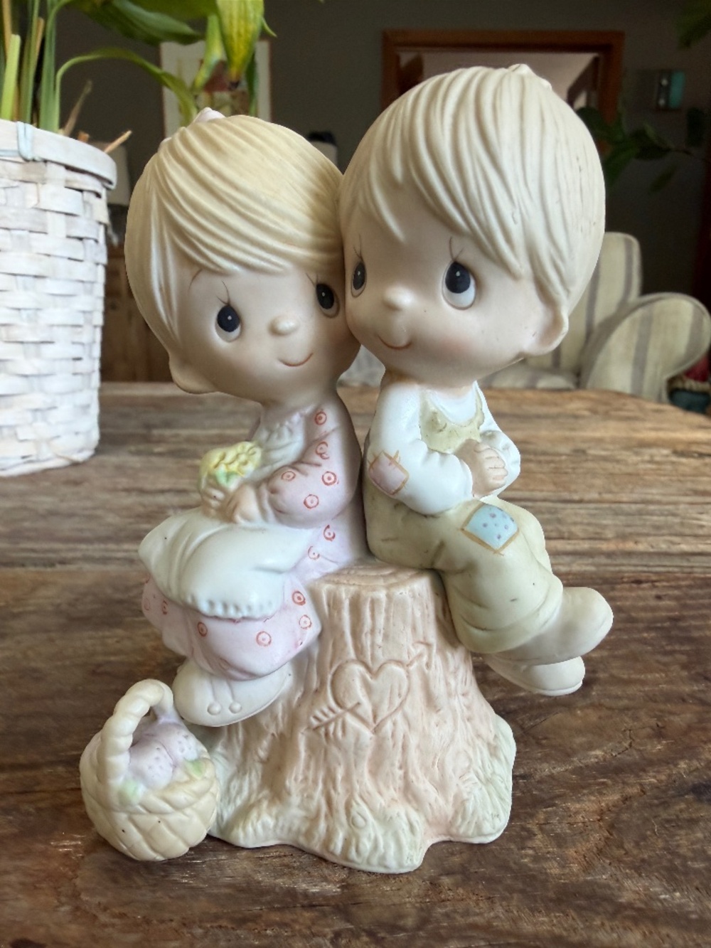 Vintage Precious Moments "Love One Another" Figurine (E-1376) Jonathan & David